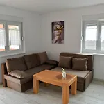 Lucky Apartment *