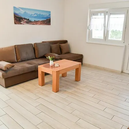 Appartement Lucky Vir