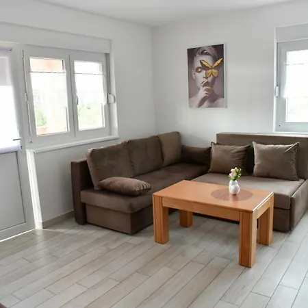 Appartement Lucky Vir