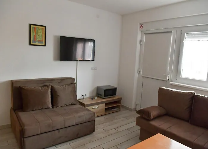 Lucky Апартаменты Вир